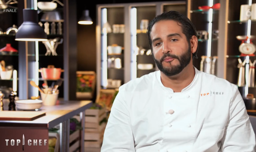 aucunhonneur's tweet photo. "Pierre son point fort c'est qu'il est rempli de C. Euh de VITAMINE C pardon. Vous couperez"
#TopChef https://t.co/B9ndgrBJwC