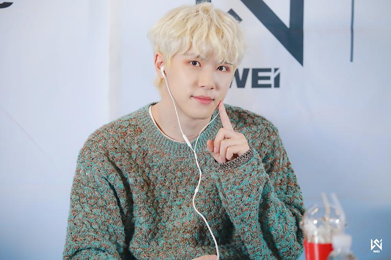 #김동한 #KIMDONGHAN <a href="/WEi__Official/">위아이(WEi)_OFFICIAL</a>