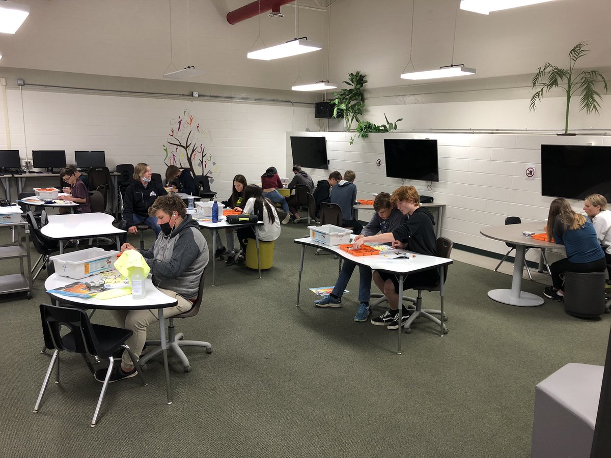 JamieStromberg's tweet photo. LEGO Mindstorm building has begun!  @KHS_Cavaliers https://t.co/5hVGElV1B3