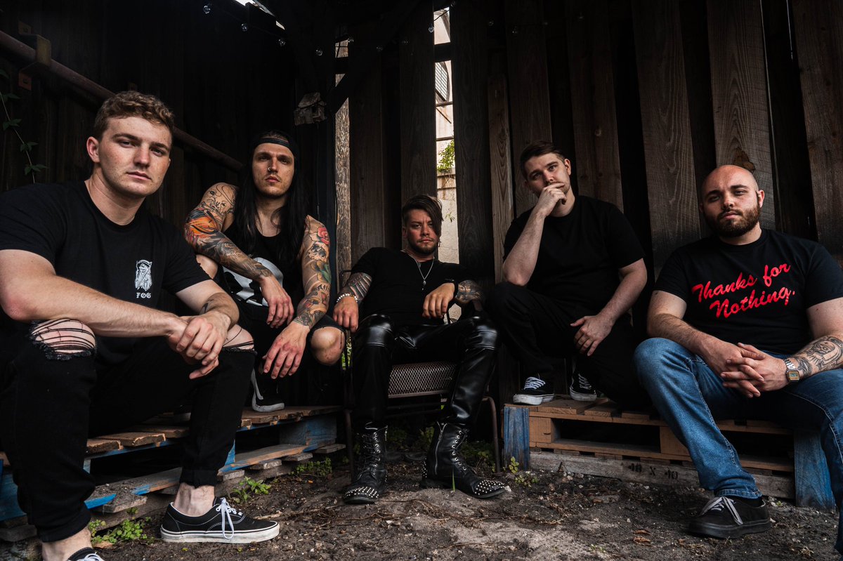 “Broken Wings” out now • Streaming on all platforms • Link in bio