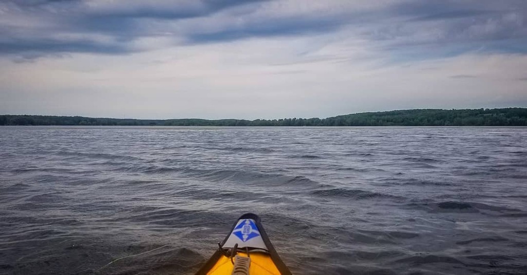 izzihome's tweet photo. Checked another body of water off the to-do list...
#TrentRiver #PercyReach #trentsevern #lock8 #water #river #clouds #kayaking #exploreontario #paddling #nature https://t.co/7WMPKjUbUC https://t.co/ctM0oHAmUQ