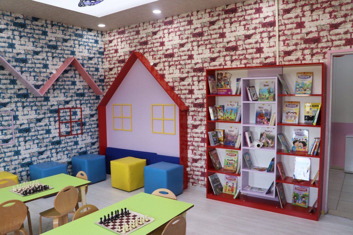 Senirkent Gençlik Kolları Başkanımız Merve TORTOP, Senirkent kaymakamımız Özlem KILIÇTÜRK’ün öncülüğünde Senirkentli hayırseverler ile Ağrı’nın Sorguçlu Köyüne Kütüphane yaptırıldı. Kütüphanenin açılışına giden heyet Ağrı Belediye Başkanımız <a href="/SavciSayan/">Savcı Sayan 🇹🇷</a> ‘ da ziyaret ettiler.