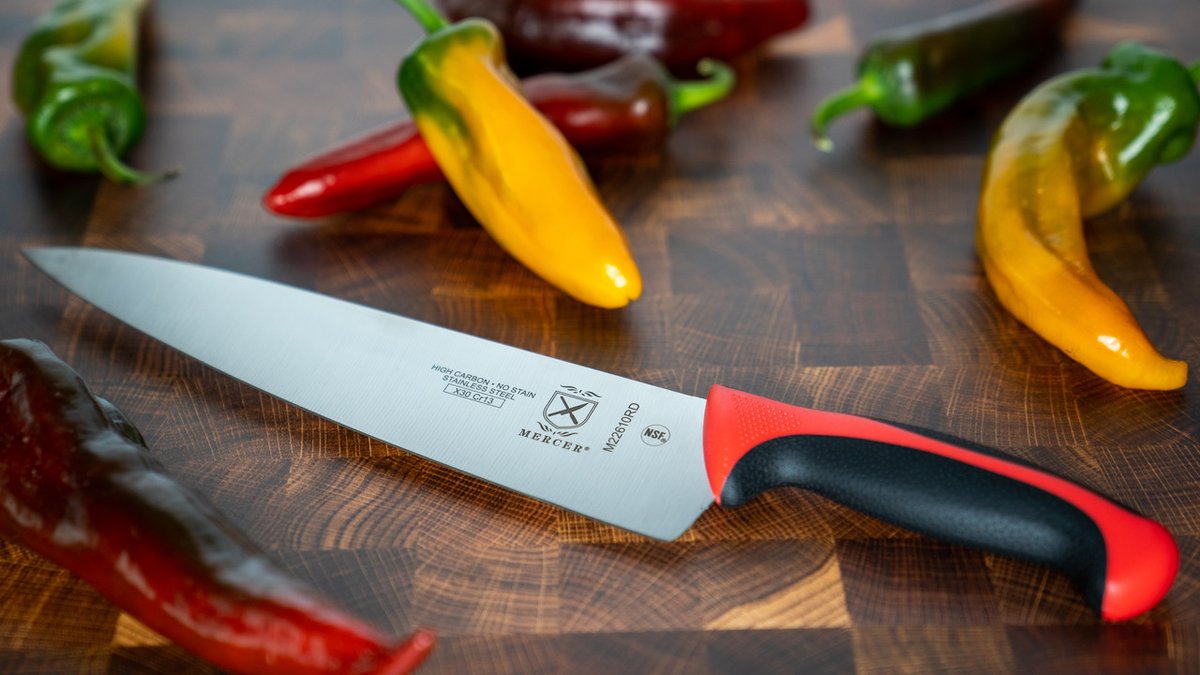 SupremeFixture_'s tweet image. 🚨Special Alert🚨

These knives contain textured finger points that provide slip resistant, grip, and safety. The Millennia knives contain color-coded handles for dedicated use. Now til 6/30, get 10% off on all knives inside our Retail Center!