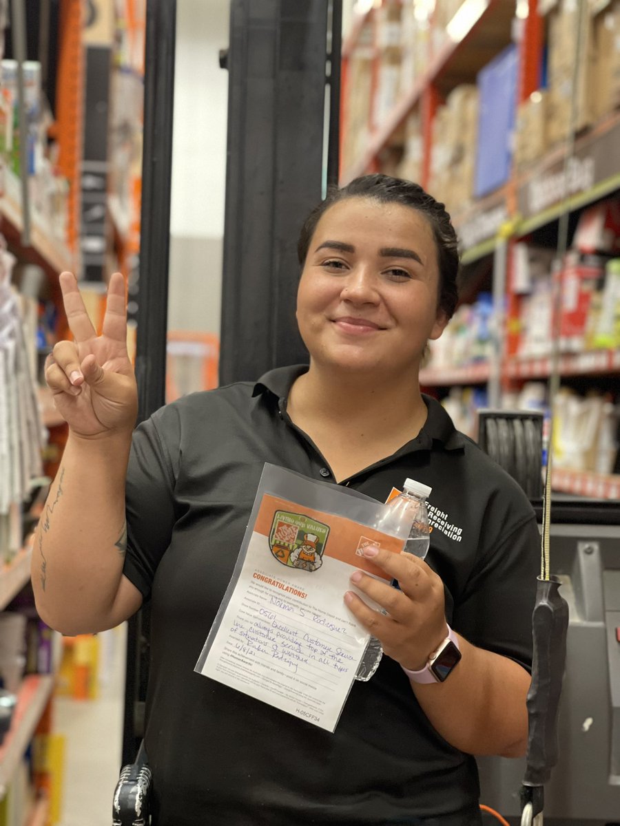 RubenRod17's tweet photo. Recognizing Brandy and Savana for their excellent customer service!! @DMarcus70367381 @carmenh333 @hd_midland_tx @OliphantSable @SherreMaclin https://t.co/DLzIARCXPp