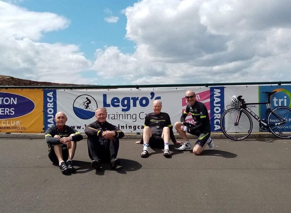 LEGRO's tweet image. Old people blocking out my Legro training camp banner #teamterminator #oldpeople