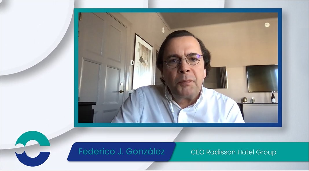 eCdPersonas's tweet photo. Evolucionar hacia estructuras más planas y ágiles, apostar por la transformación digital, comunicar de forma continua, transparente y transversal, son algunas de las reflexiones de los líderes que han participado en el estudio. ¡Muchas gracias a todos! #eCdPersonas https://t.co/1xsvpSCq6Z