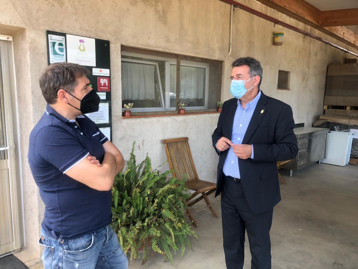 📣Comencem les visites institucionals a les empreses guanyadores de la 4⃣a edició del segell #GironaExcellent 🏅

El president de la #DdGi, Miquel Noguer, i el diputat <a href="/jordi_camps/">Jordi Camps Vicente</a> han visitat avui les instal·lacions de <a href="/CollVerdFoie/">CollVerd</a> i #MasMarcè.

👀👉 bit.ly/3ivtQw3
