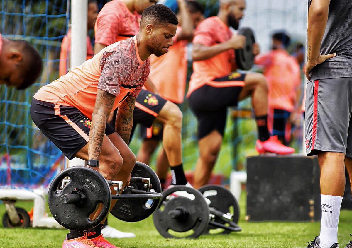 andref90's tweet photo. Treino de hoje ✅💪🏼 https://t.co/BWB59rIWcO