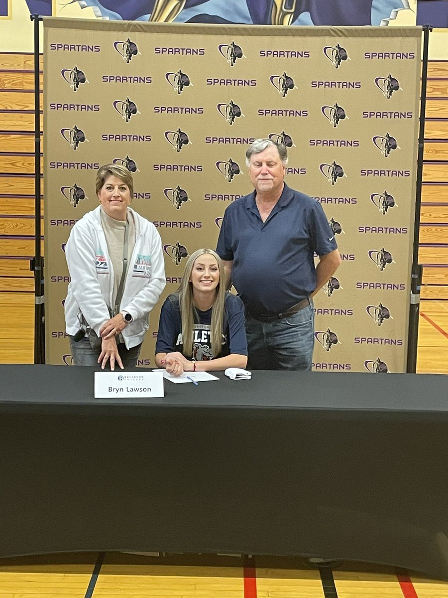 More than proud of these two amazing lady golfers continuing their golfing careers in college! Bryn Lawson onto Bellevue College and Abigail Smith onto Carroll College! Nice work Ladies!