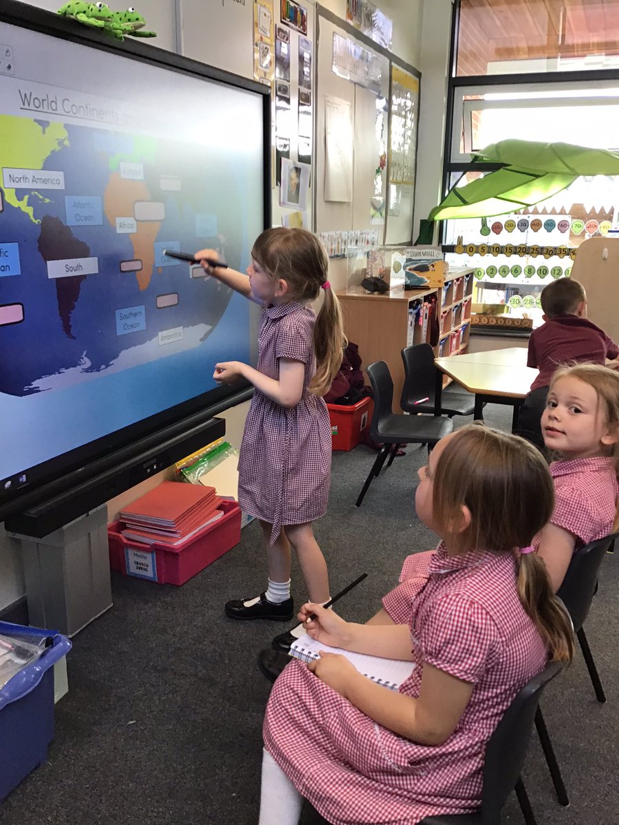 class2dps's tweet image. We launched our Geography topic of Continents and Oceans this afternoon and we’re fascinated with our wonderful world #fantasticquestions #thirstforknowledge #DPS_geography @DartonPrimary