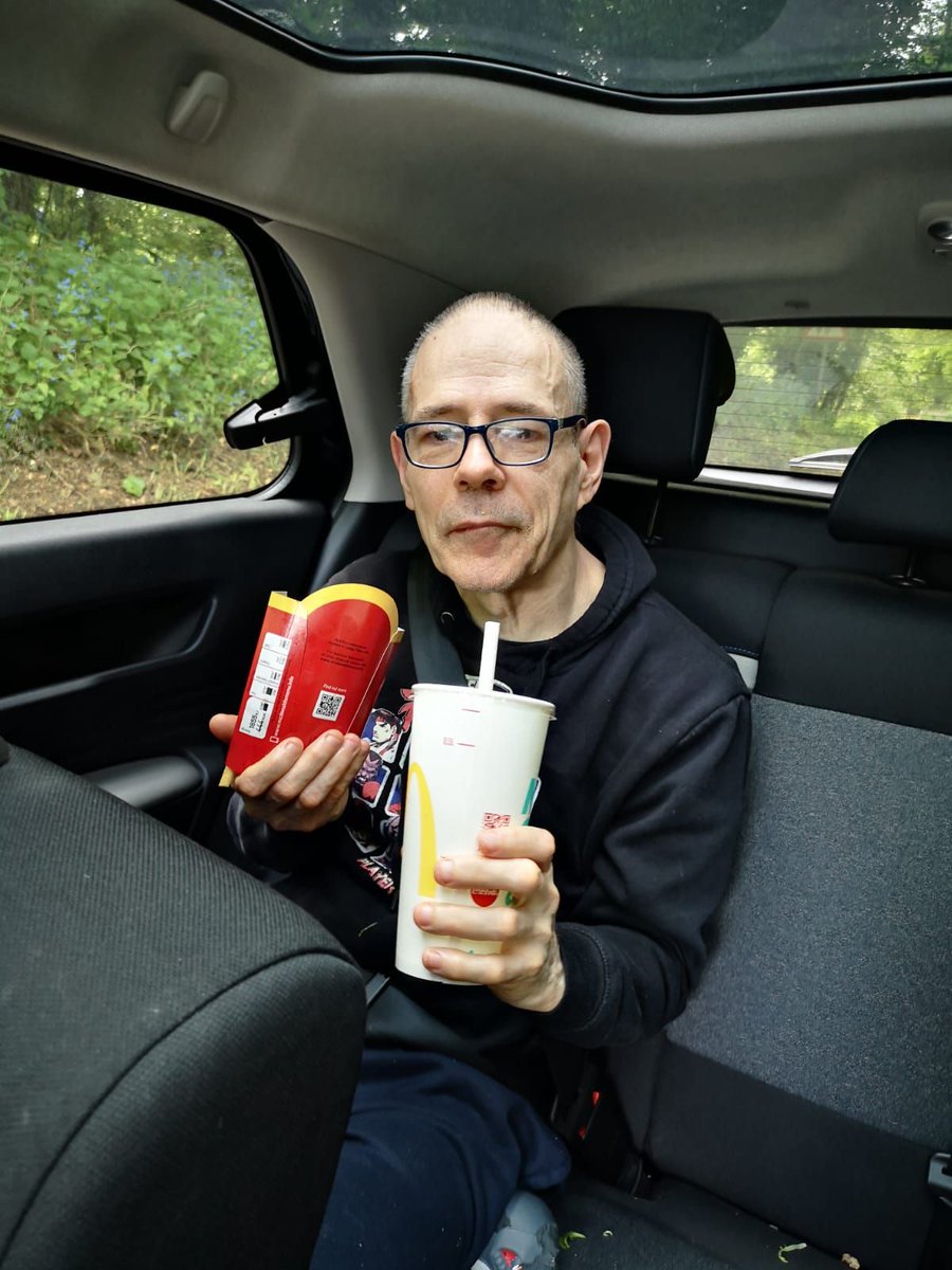 JeesalGroup's tweet photo. Love a bit of Mcdonalds from time to time 😛 

#McDonalds #eatingout #treat https://t.co/GoIXsFINwm