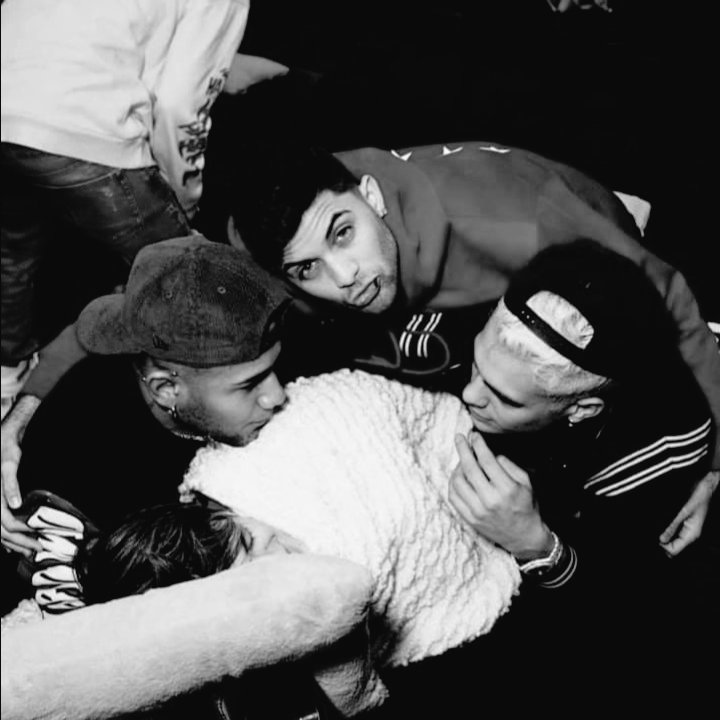 oreosafes's tweet photo. family. https://t.co/MzxMnJM9Xp