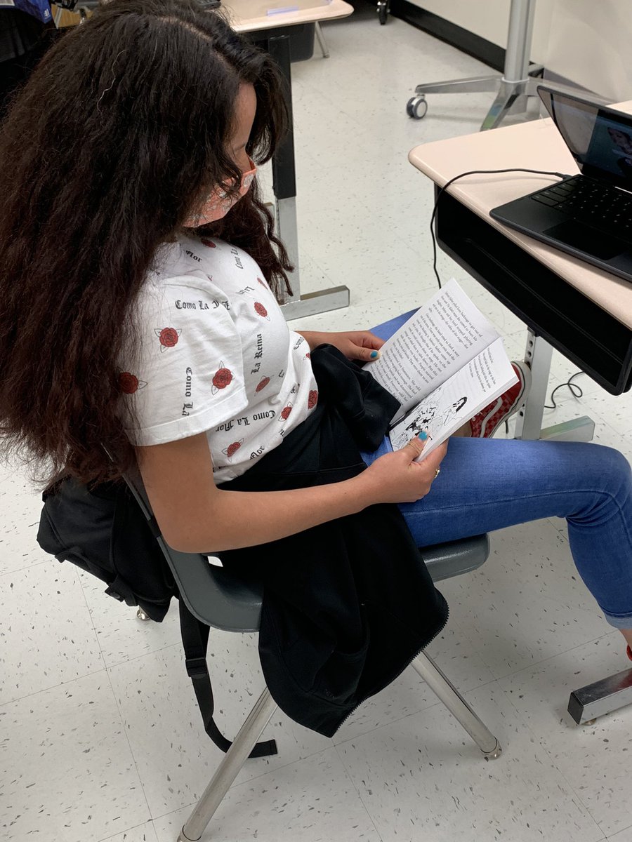 Lara Ballard tweet media