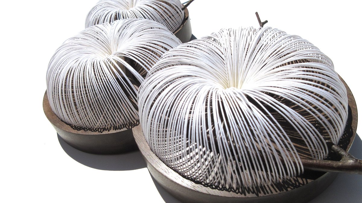 thisiscolossal's tweet photo. Today's news features a trio of vegetable Birkin bags, nine massive waves overwhelming a forest near Hamburg, and Kazuhito Takadoi's exquisite radial sculptures made of dried twigs, grass, and leaves. Read &amp; subscribe: https://t.co/pRcSnJDsnn https://t.co/rHDXoDaBdQ
