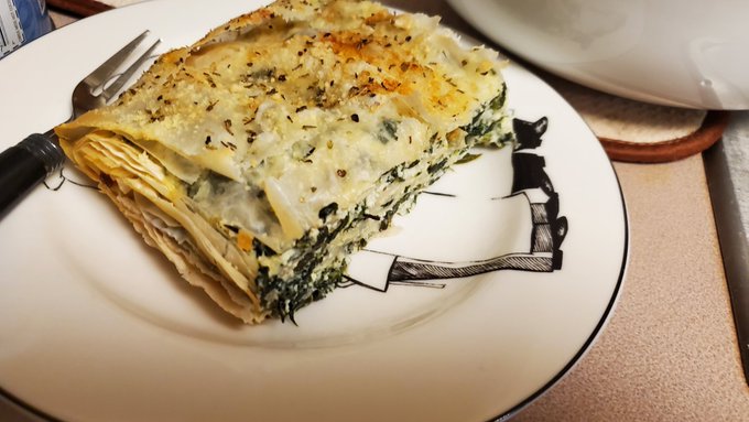 Spanakopita by yours truly ?
#Greek #Foodies #homemade https://t.co/vGHIcnu8HC