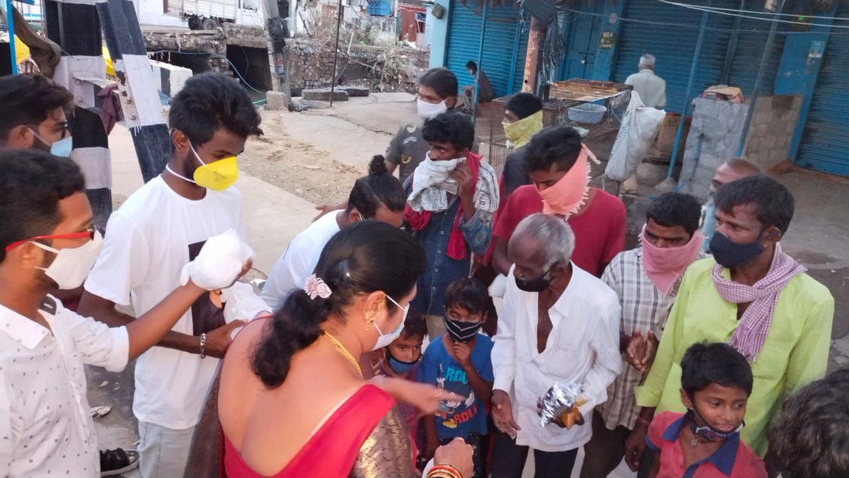 InspiredSood's tweet photo. Helping hands are better then praying lips @sonusood sir(God of inspiration)
@SonuSood 
@InspiredSood 
@SonuSoodArmy 
@FcSonuSood 
@DeccanChronicle https://t.co/GkBu5qdSoy