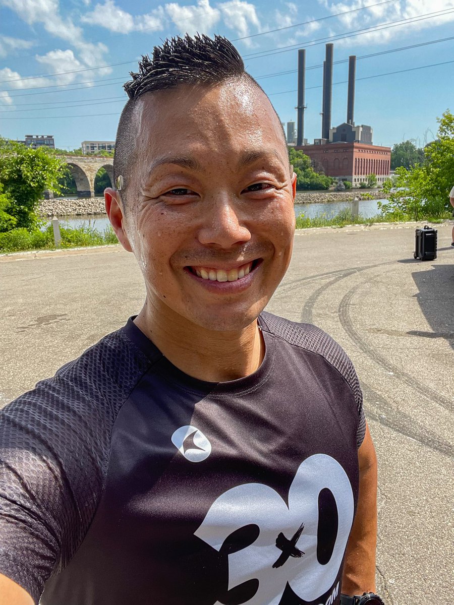 BrentSilkey's tweet photo. This video shoot was 🔥 (literally) 😅
Thankful for TC Marathon, the amazing group who came out to represent @TheHopeRun1, & the rad video crew!
Together, we will bring HOPE to those battling depression & suicidal ideation.
#MentalHealthMatters #TheHopeRun #MoreThanAMarathon https://t.co/psenjGrJK2
