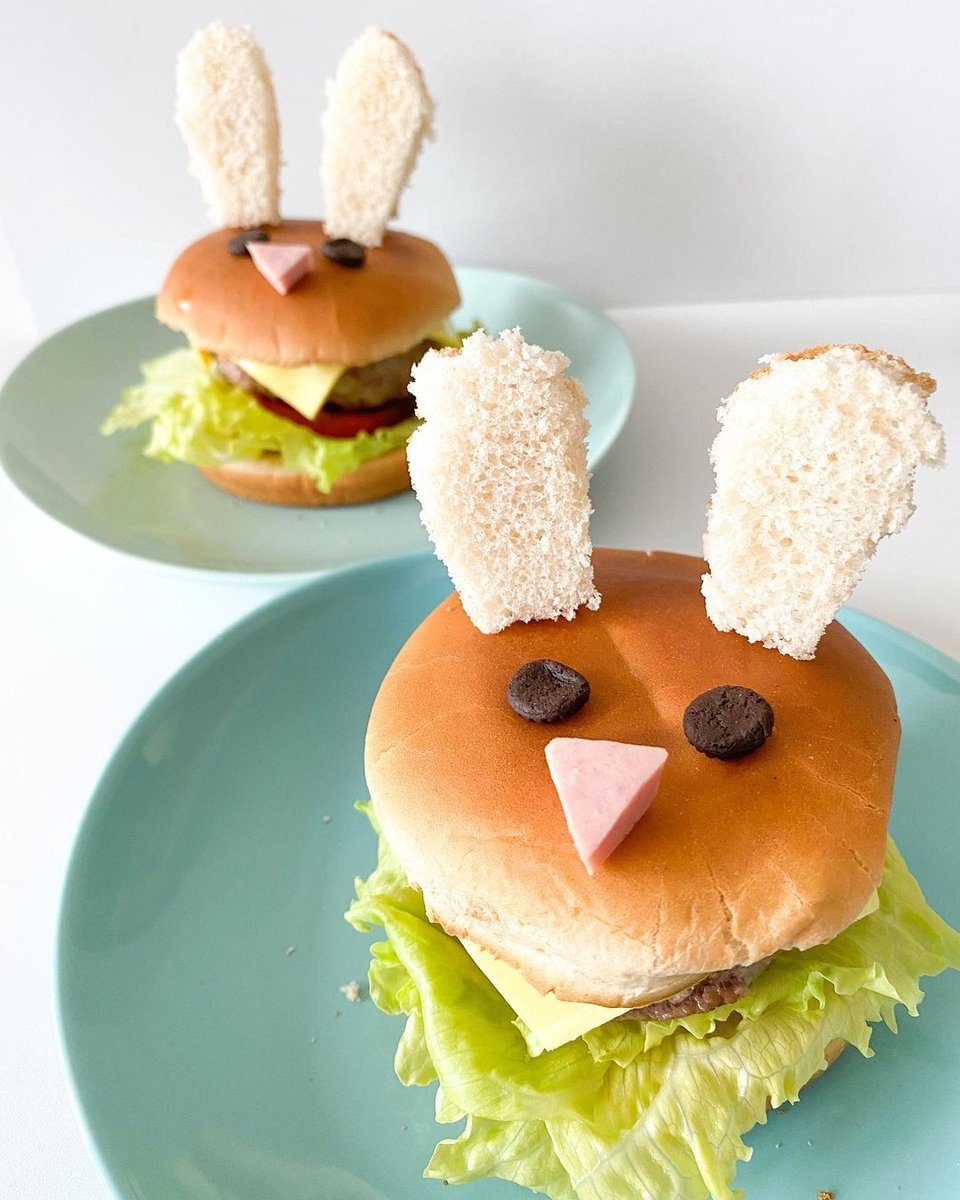 SweeseFans's tweet photo. Rabbit burgers 🍔🧡
That is so adorable! Love how creative you guys are💙

Burger is one of my favorite foods and I often make it for myself😄 

https://t.co/sCFnikFbyl https://t.co/jSTEpNdlxq