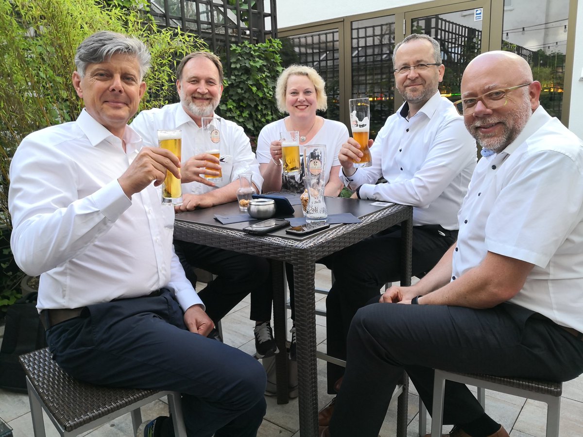 ZELLCHEMING's tweet photo. Joining @valmetglobal 's  virtual Olutravintola tonight. If they had only known that we'll send them the bill tomorrow... Kippis! 
#zellcheming #virtualdays https://t.co/zB6oKpyPs9