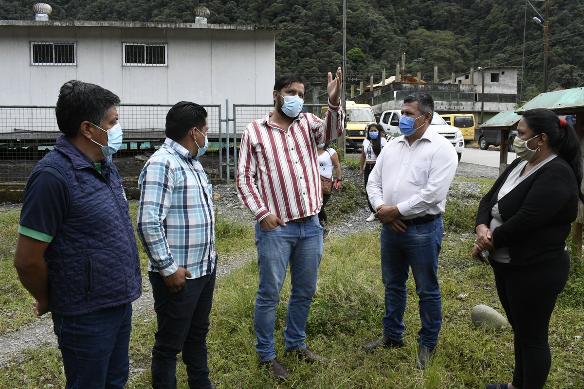 gad_elchaco's tweet photo. #EsteMomento El ing. Javier Chávez asiste a la reunión con autoridades electas de la amazonía, y dirigentes en el sector de San Luis, GDP, donde tratan temas sobre la urgencia de declarar el estado de emergencia en todos los sectores @GoberNapo @compscordova https://t.co/eNvQetmxIE