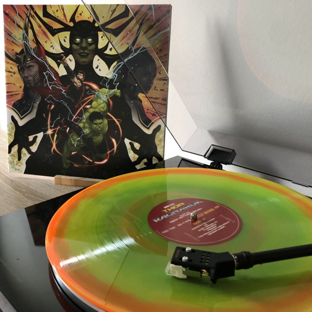 Passenderweise zum Start von #Loki gibt’s als heutigen #Vinyl #Soundtrack: 

#ThorRagnarok 🎧

Music by #MarkMothersbaugh 🎶