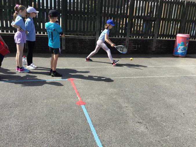 MissCampling's tweet photo. Such a lovely sports day yesterday. Not the usual, but we had a great day earning lots of points for our house teams. Year 5 were so well behaved and supportive. Well done! @SpilsbyPrimary @InfinityAcad #skillsforlife https://t.co/N4JnmCbiXD