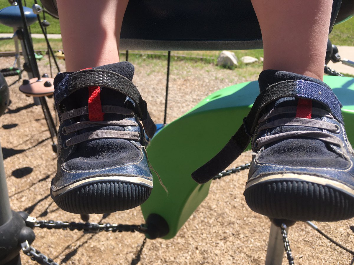 AldenDale's tweet photo. .@striderite Velcro on my son’s Wes shoes stopped working after less than two months. Nothing caught in the Velcro hooks... any tips for getting it working again? https://t.co/uZine9BQcs