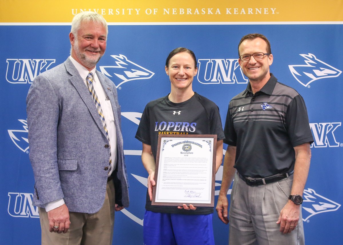 Sen. John Lowe honored <a href="/UNKWBB/">UNK Women's Hoops</a> head coach Carrie Eighmey today with a resolution honoring her <a href="/WorldExposureWB/">World Exposure Report Women’s Basketball</a> Division II National C.O.Y. honor and the Lopers overall 2020/21 success Congrats Coach Eighmey!! #GoLopers #WhereAs #Resolution112