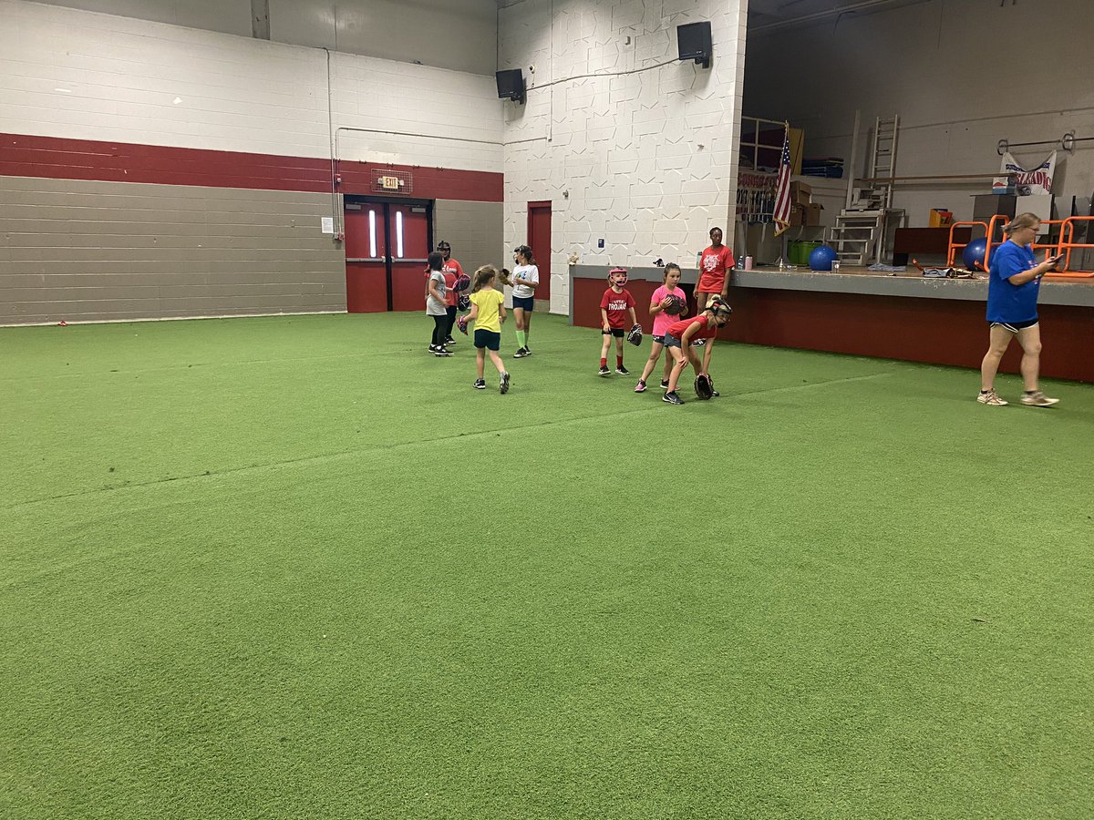 HGHS Softball tweet media