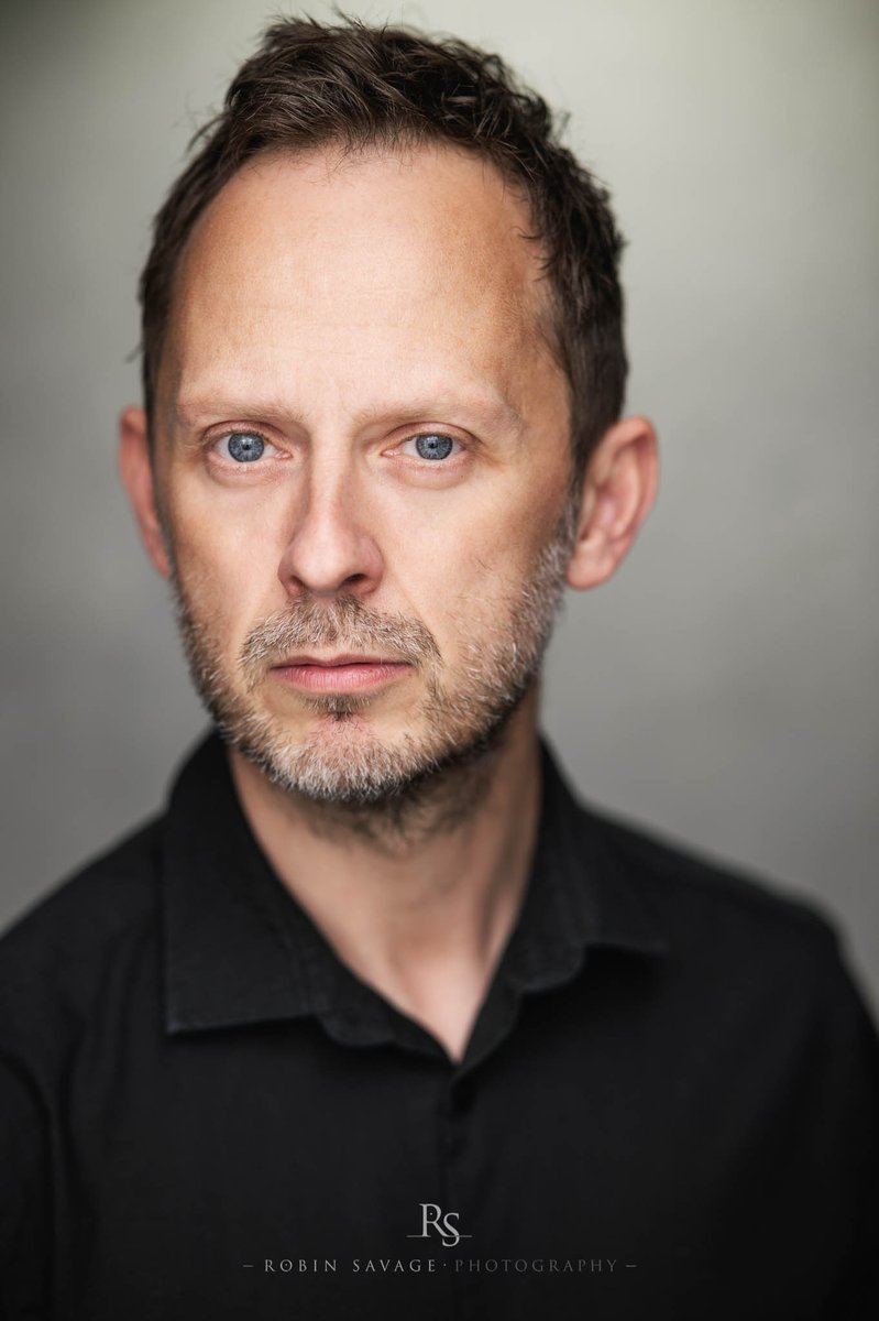 RobinSavagePics's tweet photo. Breeze of an afternoon spent with old drama school chum @_JamesTempleton .

REP: @thenarrowroadco  

https://t.co/I5Ek3Sfz17

#actor #headshots #theaphp https://t.co/LitGBqiLsn