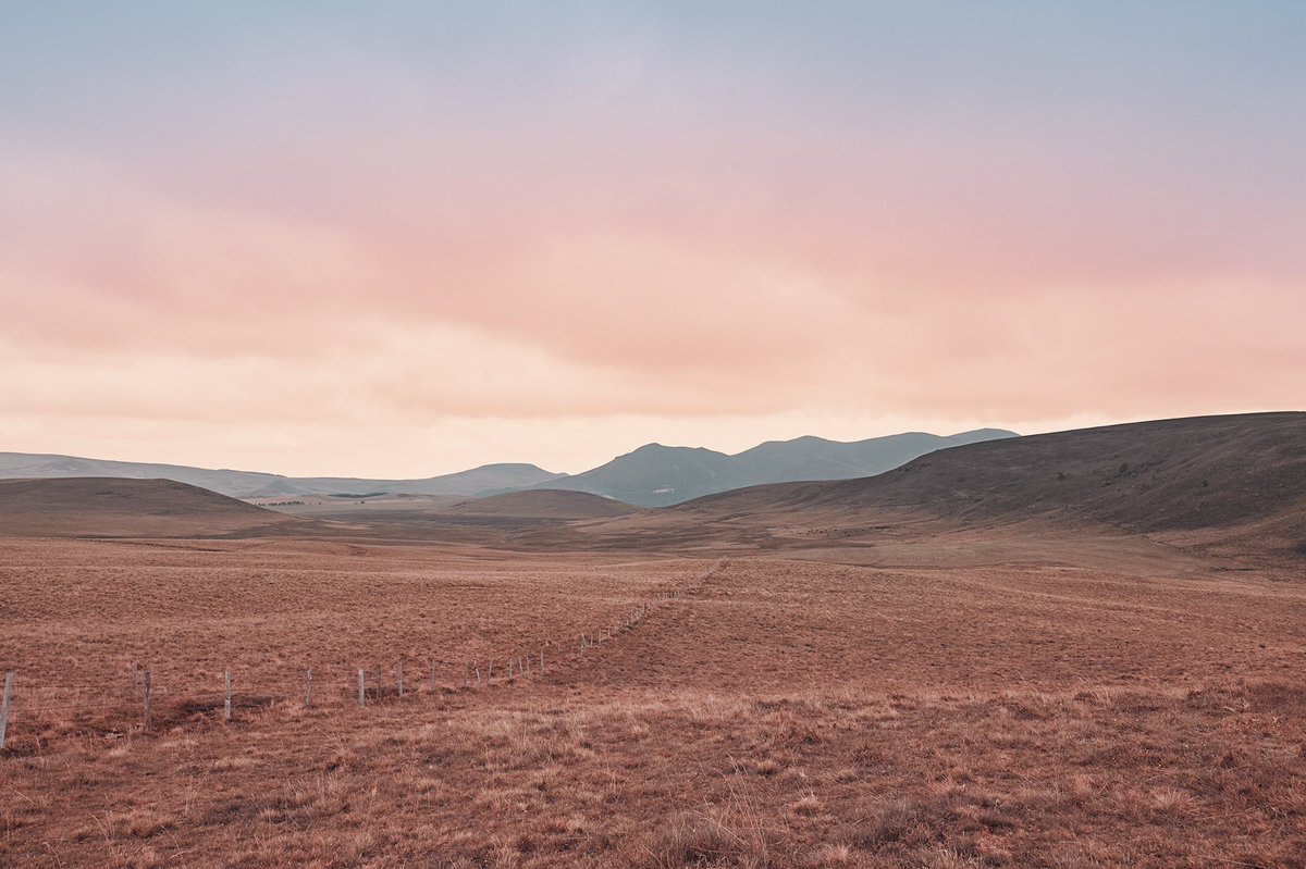 MTphoto_NFT's tweet photo. Colorscape: WIP
#NFTCommunity #NFTdrop #matttaylorphoto #nftart #nftcollector #cryptoart #withFND #landscapephotography #Colorscape #NFTs https://t.co/jDZxtOR4UV