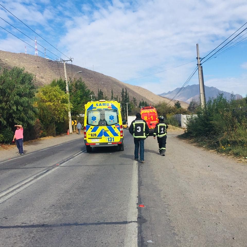 emerVcordillera's tweet photo. Putaendo : Atropello alta energía sector Las Coimas carretera , Altura Motel El Bosque. https://t.co/TdUiqqouuv