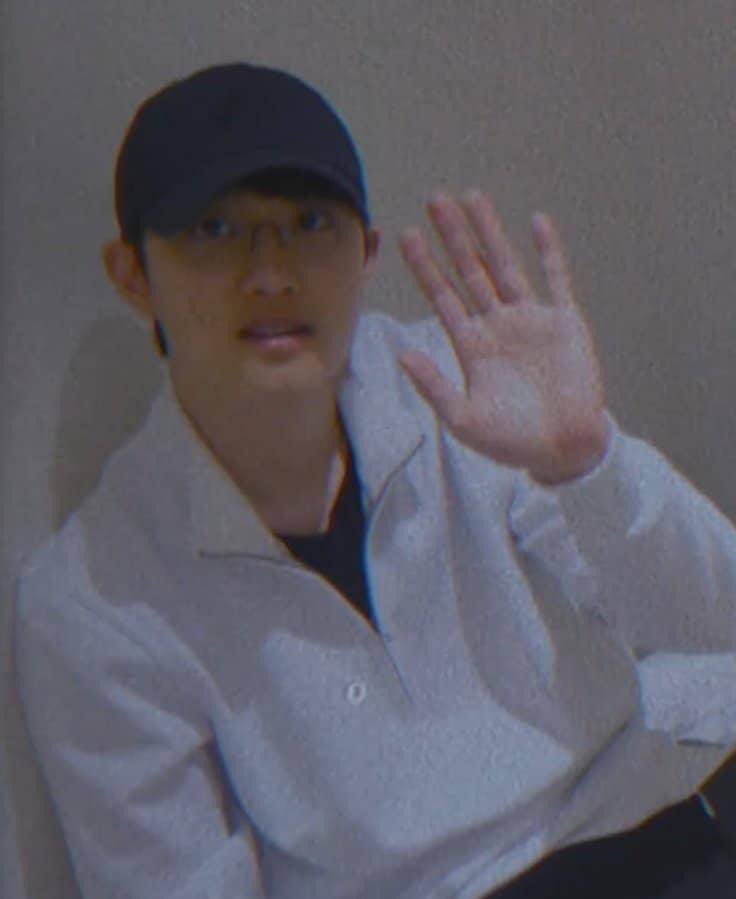 Yoong_Do_Ro's tweet photo. 미쳤나봐😭
왜이리 찰생겼어⁉️왜애애애애애애⁉️
그건 내 남편이야🐧😌
#도경수 #엑소 #DONT_FIGHT_THE_FELLING 
A man is most attractive when he is working:)))) https://t.co/AIOM3ne6Jh