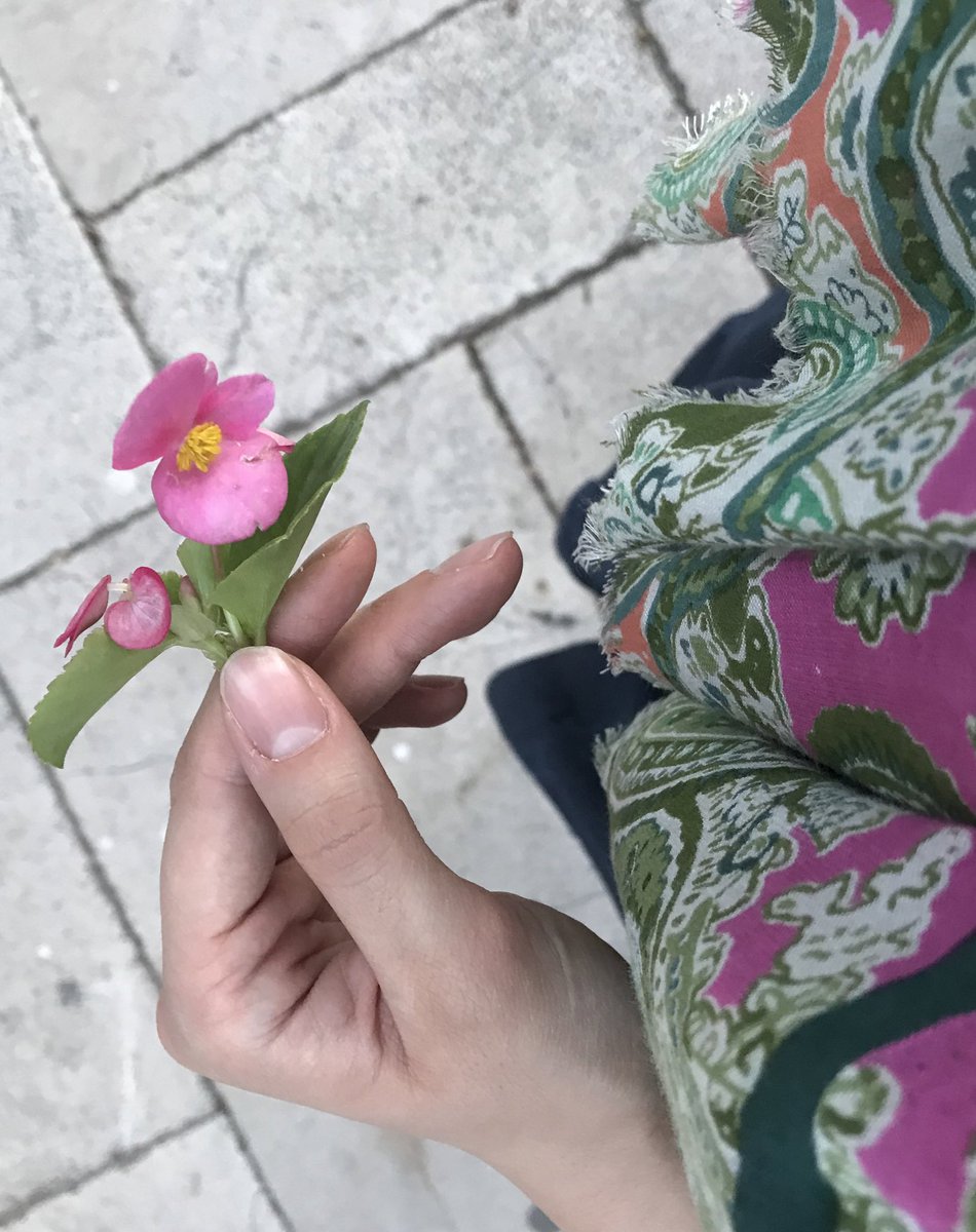 Şalımdaki çiçeği buldum🌸🌿