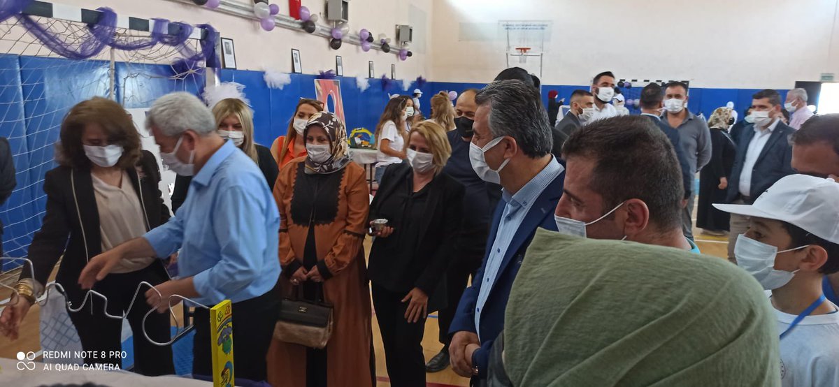 BagcilarMem's tweet photo. Ziya Gökalp Ortaokulu TÜBİTAK 4006 Bilim Fuarı Açılışı İlçe Milli Eğitim Şube Müdürlerimizin katılımıyla gerçekleştirildi.
@istanbulilmem 
@OzilLevent 
@19_mstfylmz https://t.co/MccMvbk6qA