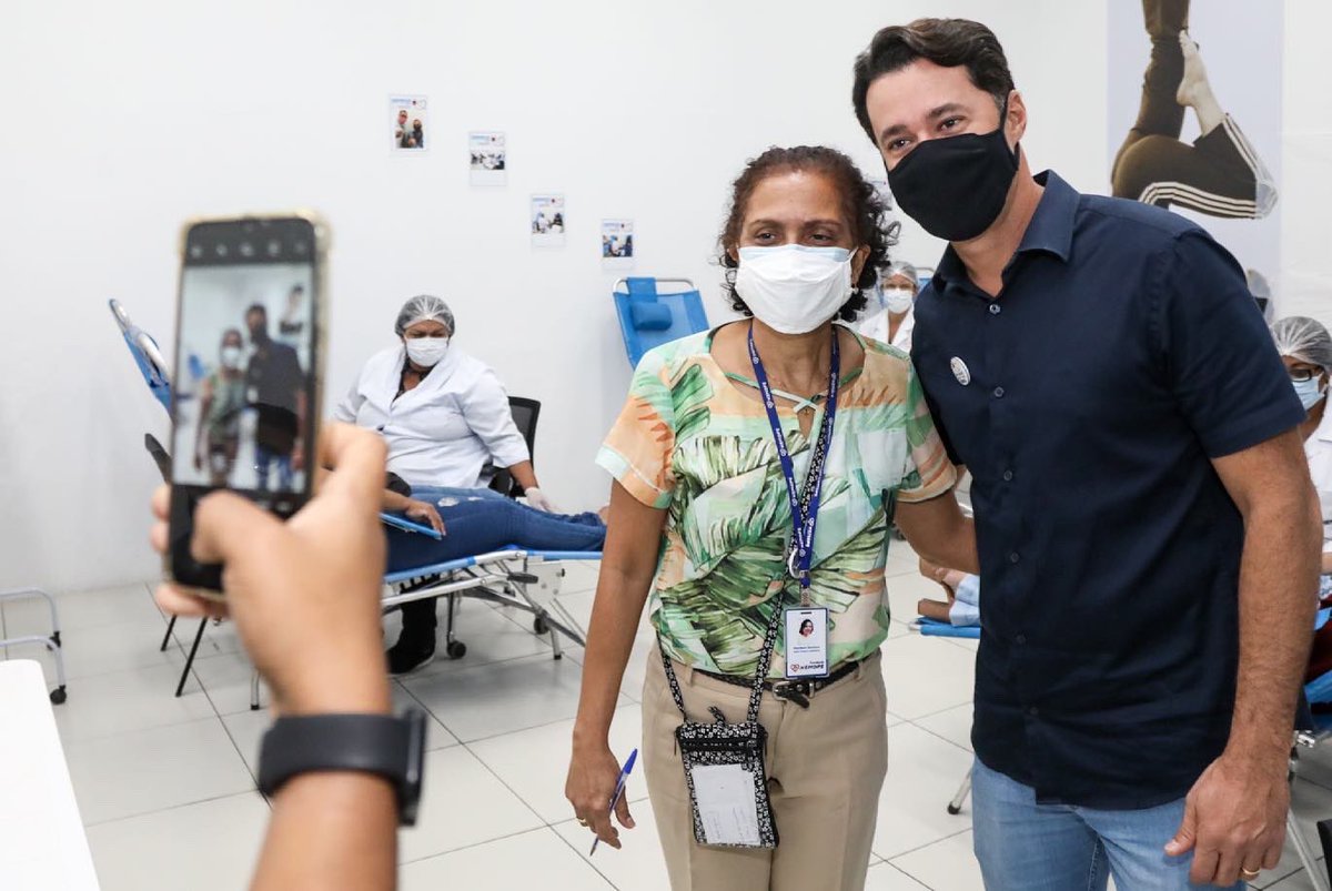 simboramudar22's tweet photo. Estamos fazendo nossa parte para contribuir com o estoque do banco de sangue do Hemope, que neste momento de pandemia, sofreu uma queda nas doações.
#jaboatao #jaboataodosguararapes #pernambuco #doarsangue #hemope #otrabalhofazadiferença #andersonferreira https://t.co/e2Sx6so5W1