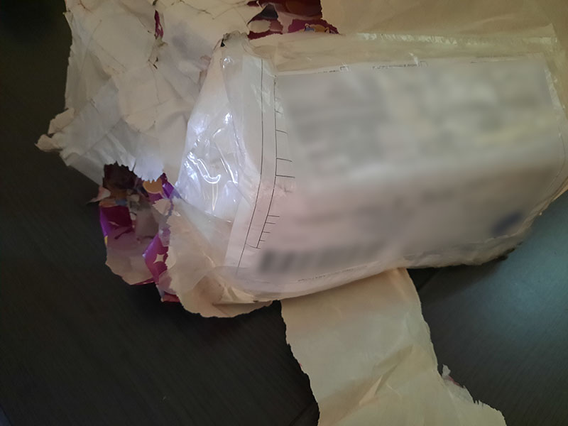 playatwork_'s tweet photo. Hola @Correos @CorreosAtiende me acabáis de entregar este paquete y quería agradeceros el esmero con el que lo habéis tratado. Que sigáis bien. https://t.co/r8D21JBWHl