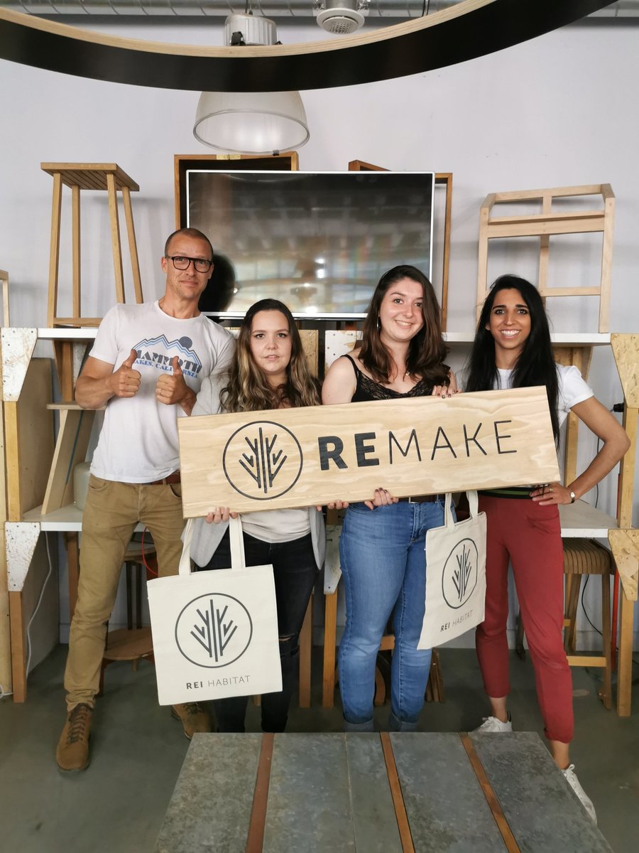 Beau projet entre l'école <a href="/SUPDEWEB/">SUPDEWEB</a> et notre filiale #remake spécialisée dans le réemploi des déchets et leur revalorisation! ♻️
Belles présentations des étudiants, qui ont tous fait preuve de créativité et professionnalisme 🤓

#communication #artisanat #bois