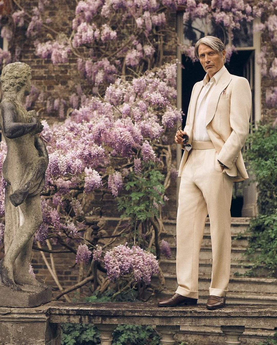 levmauc's tweet photo. Mads Mikkelsen fotografiado para The Rake Magazine. https://t.co/a05RfpIwDK