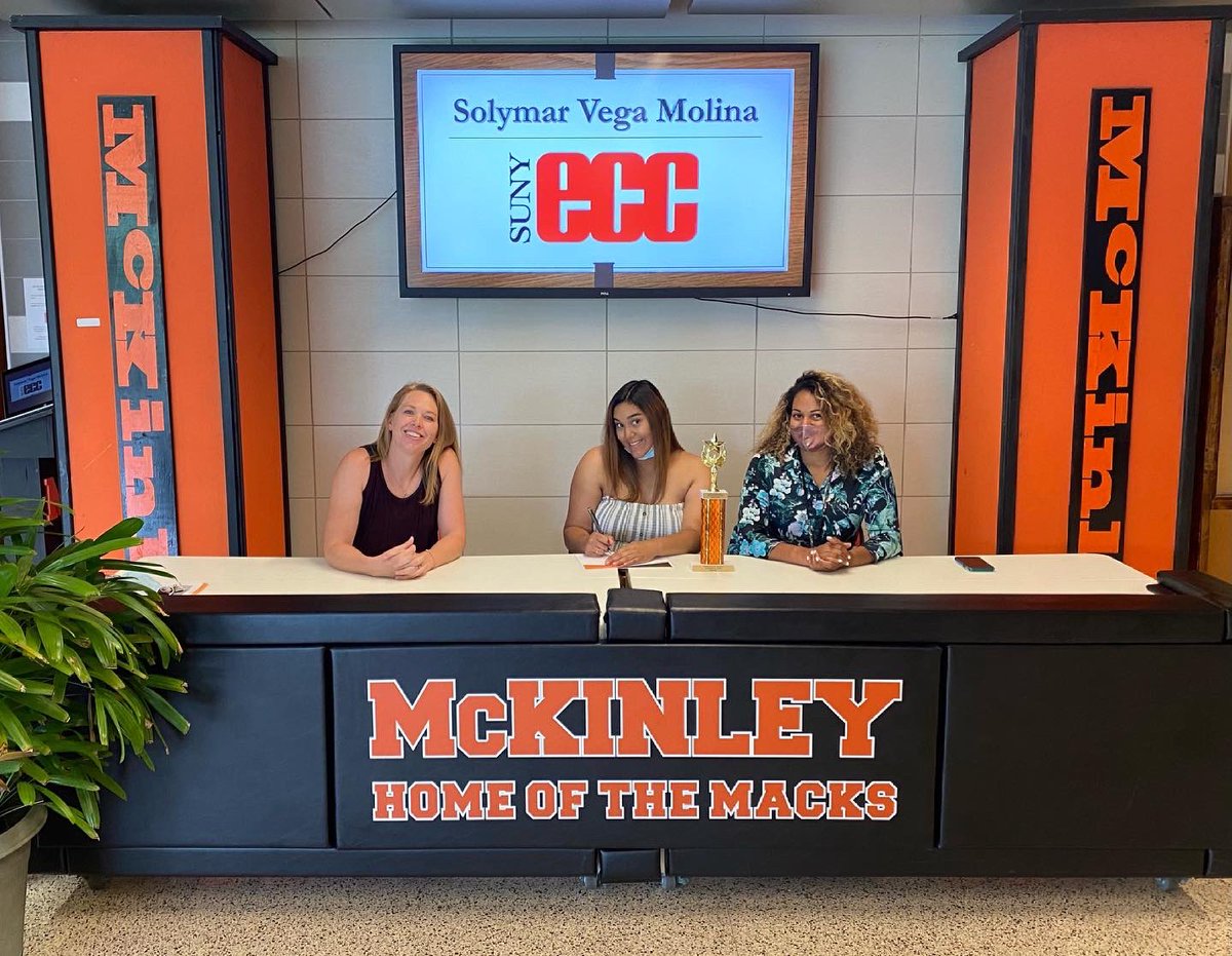 MackHighSchool's tweet photo. Congratulations to Solymar Vega Molina on her decision to attend ECC! Solymar is a very driven and a tremendous worker! She plans to pursue a career in Nursing! Best of Luck Soly!! #collegebound #mackhigh #ecc @SUNYECC @Buffalo_Schools https://t.co/0oSGIgQOyW