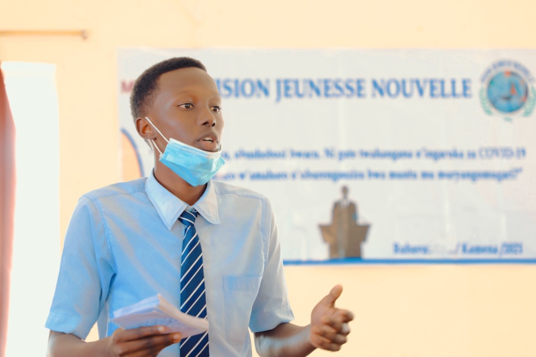 VJN yatangije gahunda y'imbwirwa ruhame mu mashuri yisumbuye atandukanye yo mu <a href="/RubavuDistrict/">Rubavu District</a> insanganyamatsiko y'uyu mwaka ni "UBUDASA BWACU, UBUSHOBOZI BWACU. NI GUTE TWAHANGANA N'INGARUKA ZA COVID-19 TWIMAKAZA UMUCO W'AMAHORO N'UBURENGANZIRA BWA MUNTU MU MURYANGO MUGARI .