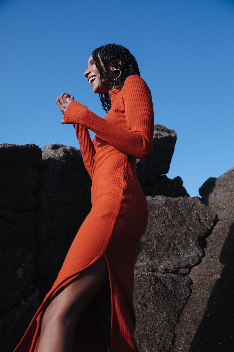 Falling face down on the rocks, but owning it like a Queen ✊🏾👸🏽 

#saintmalo #summervibes #queen #blackisbeautiful #orangeisthenewblack