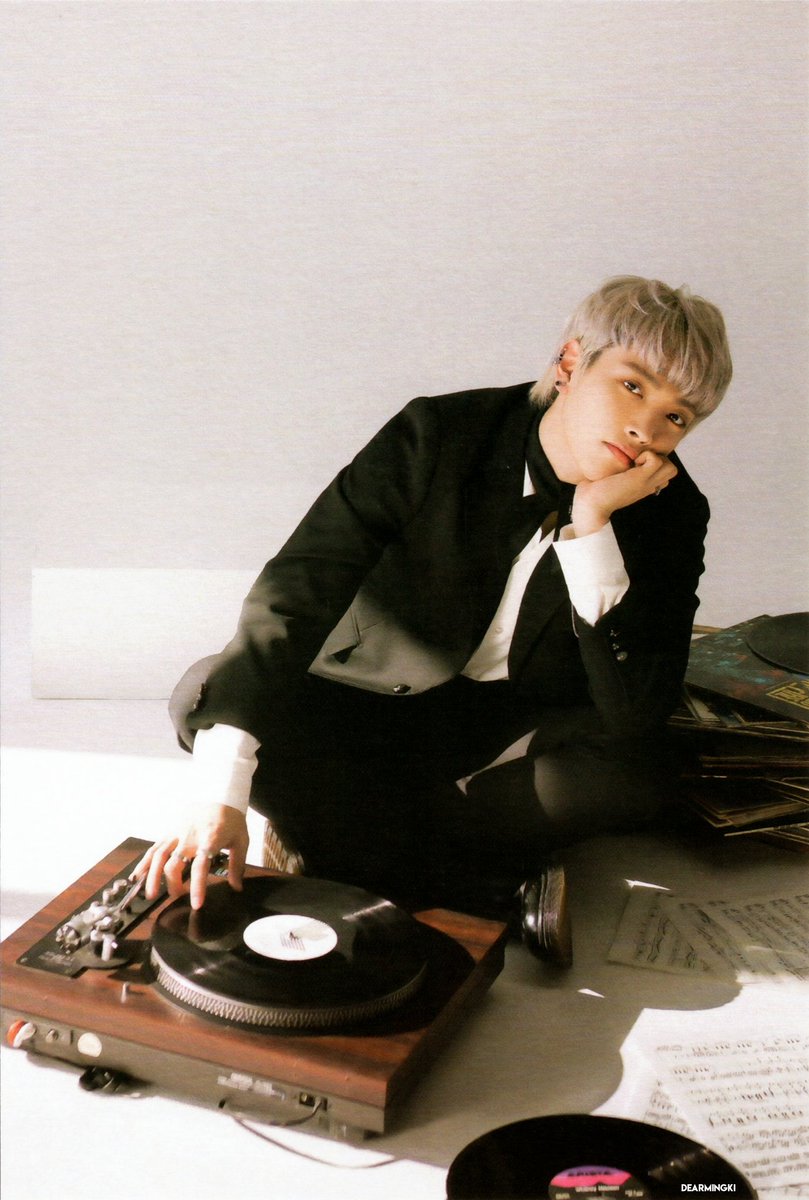 EXOTEEZPICS's tweet image. hello! this is a new account dedicated to #EXO and #ATEEZ. please rt to spread the word, thank you &amp;lt;3!