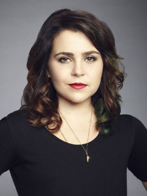  Happy Birthday Mae Whitman      