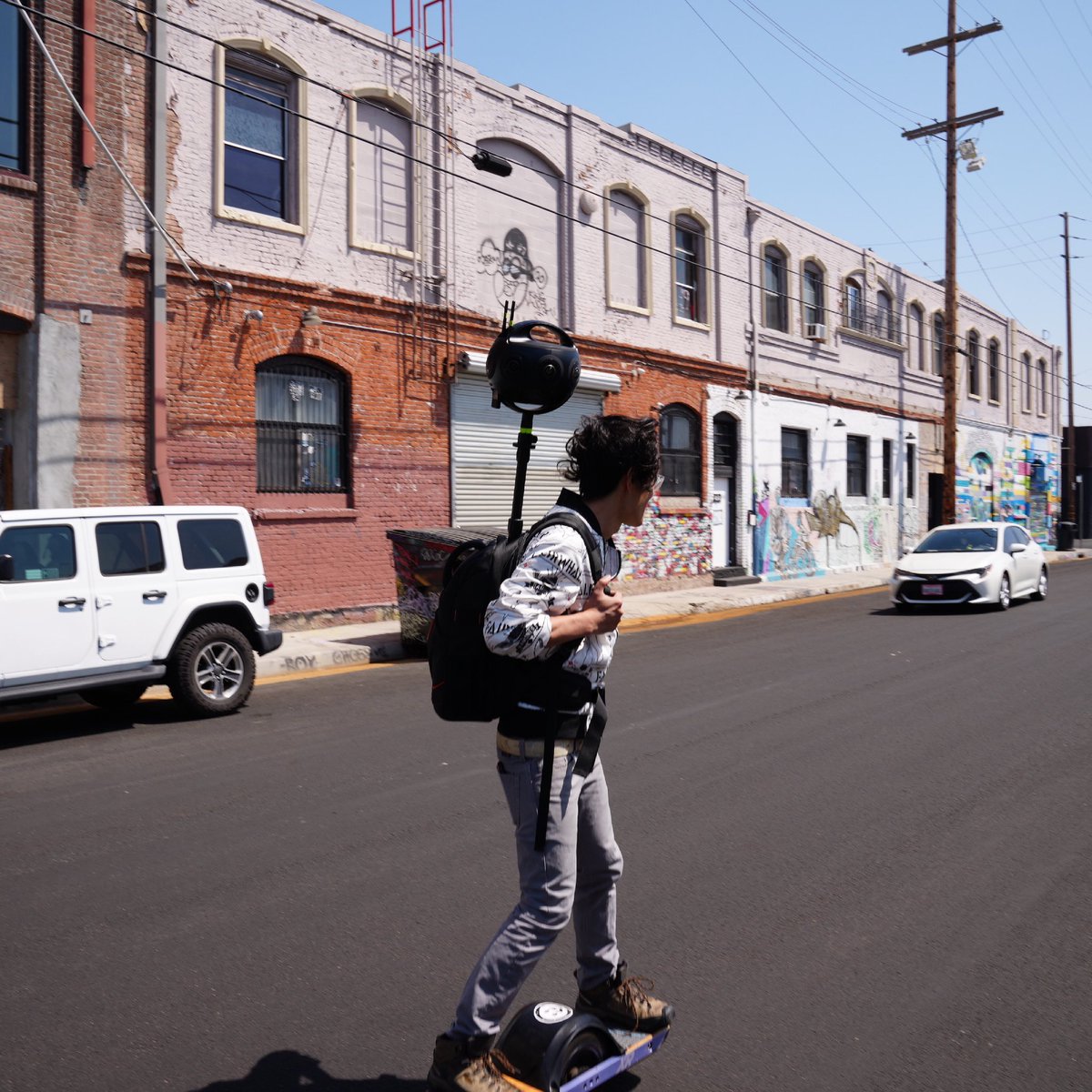 owldollyfun's tweet image. Can't #fly the #drone and camera because of #restrictedairspace. Strap on the freedom of movement of the Monopole Backpack and get filming in restricted spaces. Check out #stuntman Hugh from #CreatorUp rocking the #Insta360Titan, #MonopoleBackpack, and #OneWheel.