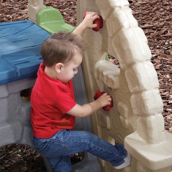 Step2UK's tweet photo. The Step2 Alpine Ridge Climber &amp; Slide provides an outdoor challenge for tots and preschoolers!
*
*
*
#step2 #step2kids #instakids #toddler #childhoodunplugged #creativeplay  #outdoorplay https://t.co/wZRplK9pyg
