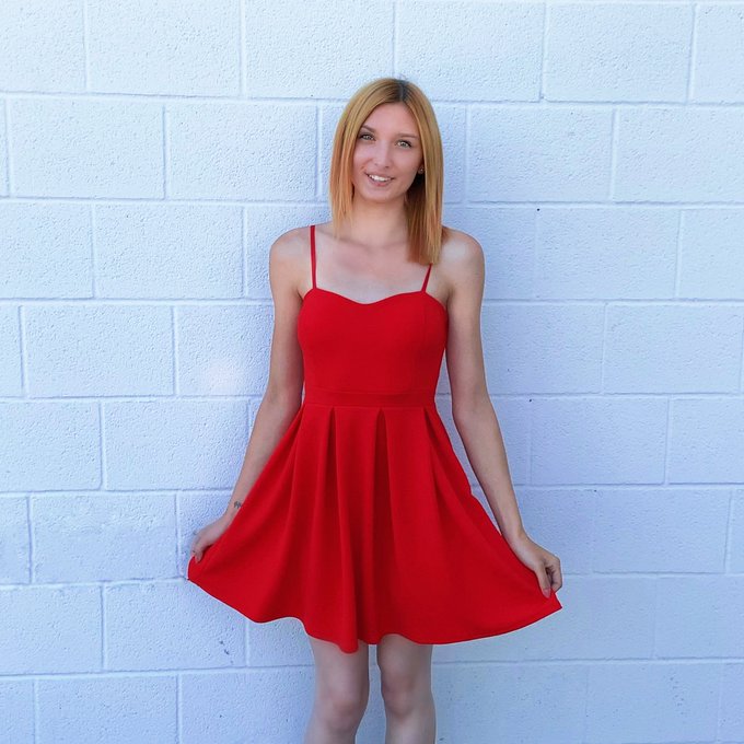 Hi! ❤:) 
#reddress #teen #SummerVibes https://t.co/w7inNiVBTe