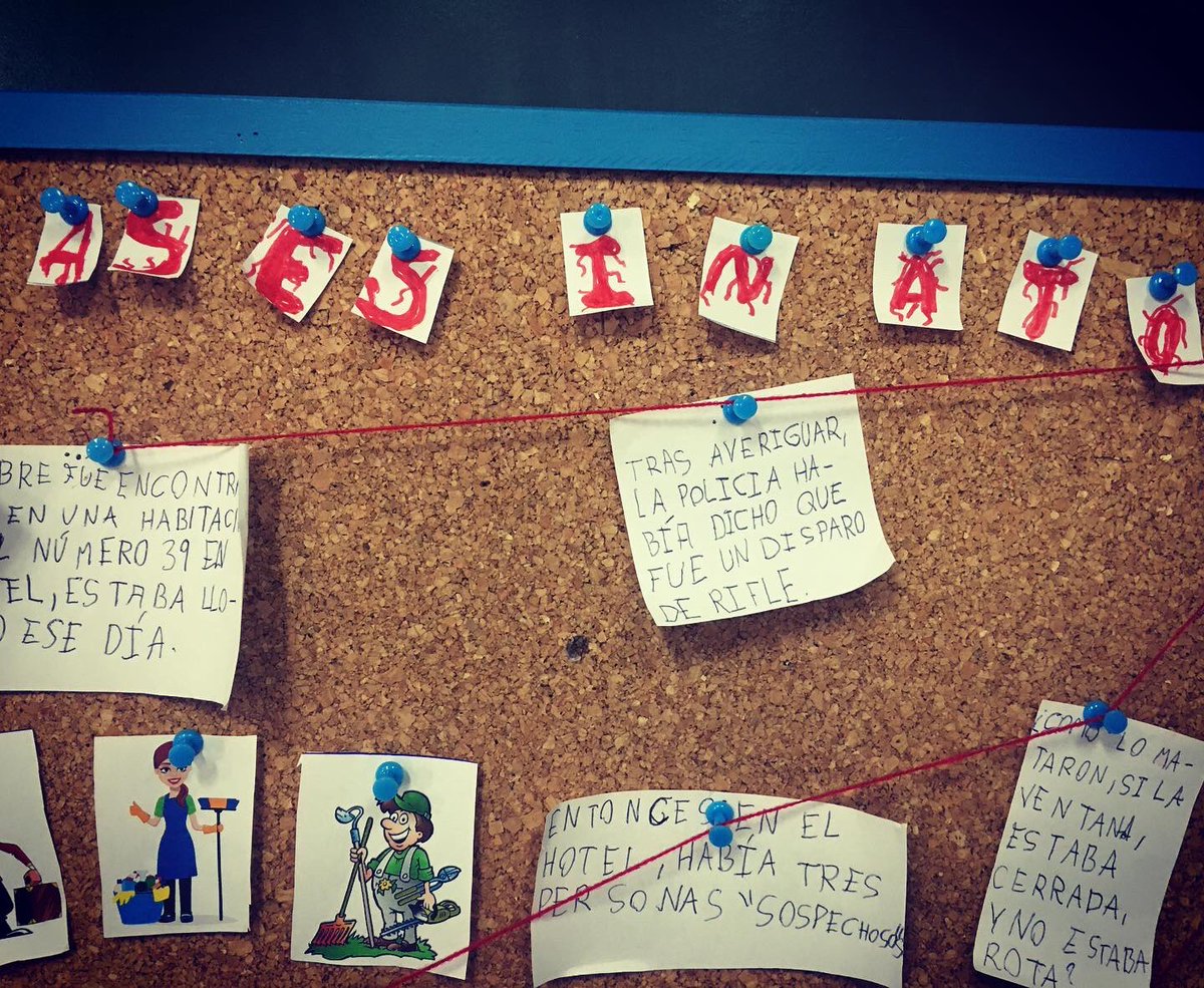DonLenguas's tweet photo. 🔎📒 Con los de 1° de ESO, hemos trabajado varías lecturas de una manera diferente.

🕵🏻‍♂️🧶 Adaptando una idea de @xtianolive , un alumno ha elaborado una pizarra policial sobre un caso descrito en el libro. ¡Orgulloso de ellos!❤️ https://t.co/7ZBHwn9mR6