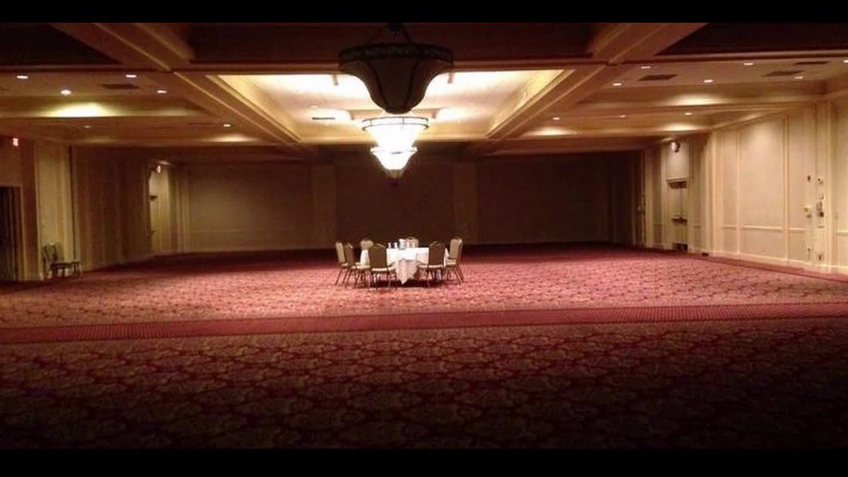 S4MWILS0N's tweet photo. the tva is so pretty but it literally feels like liminal space hotels https://t.co/k5l96XB1FN