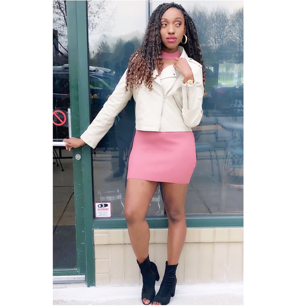Ke_Tore's tweet photo. Stop discussing your plans with people who only think “within the box”. Actions will always speak louder than words!😉📧📬
#wcw 
#musicvideoshoot 
#actor 
#actress 
#imodel 
#videoqueen 
#videovixen 
#werk 
#setlife 
#mood 
#inspiration 
#queen 
#chitown 
#nolimits 
#lakeshiabee https://t.co/78nLtuVZOL